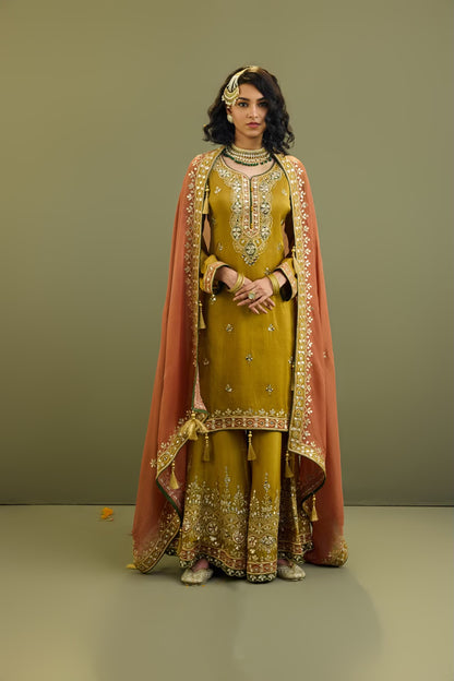 A Contrast Sharara Set