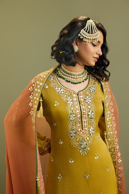 A Contrast Sharara Set